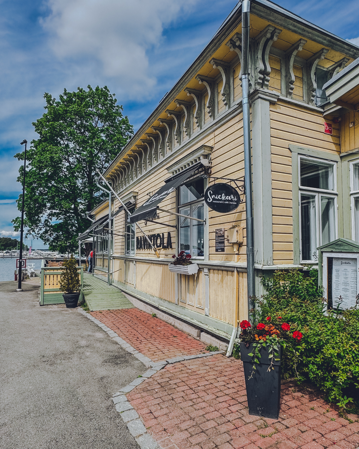 Naantali vinkit ruokamatka ravintolat kahvilat vanhakaupunki vierasvenesatama ravintola Snickari fine dining terassi